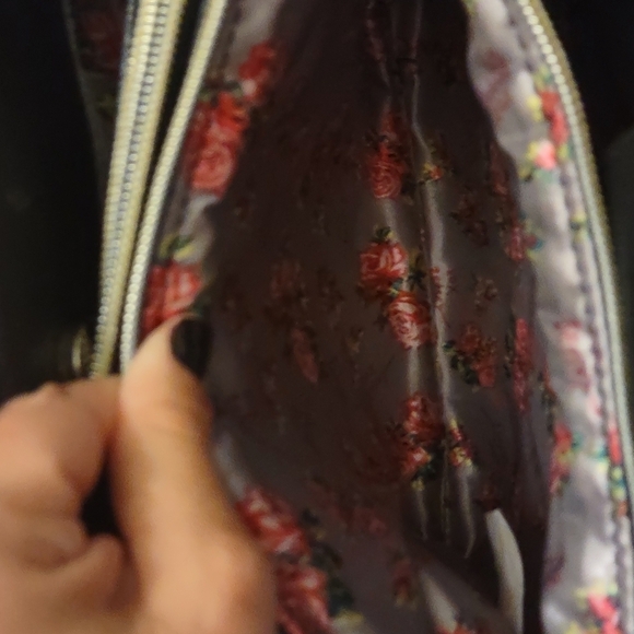 Betsey Johnson Chevron Satchel & Pouch - Picture 10 of 14